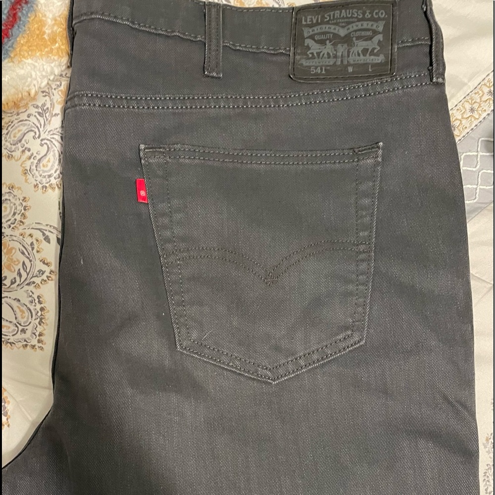 Levis 541 46x32 Grey